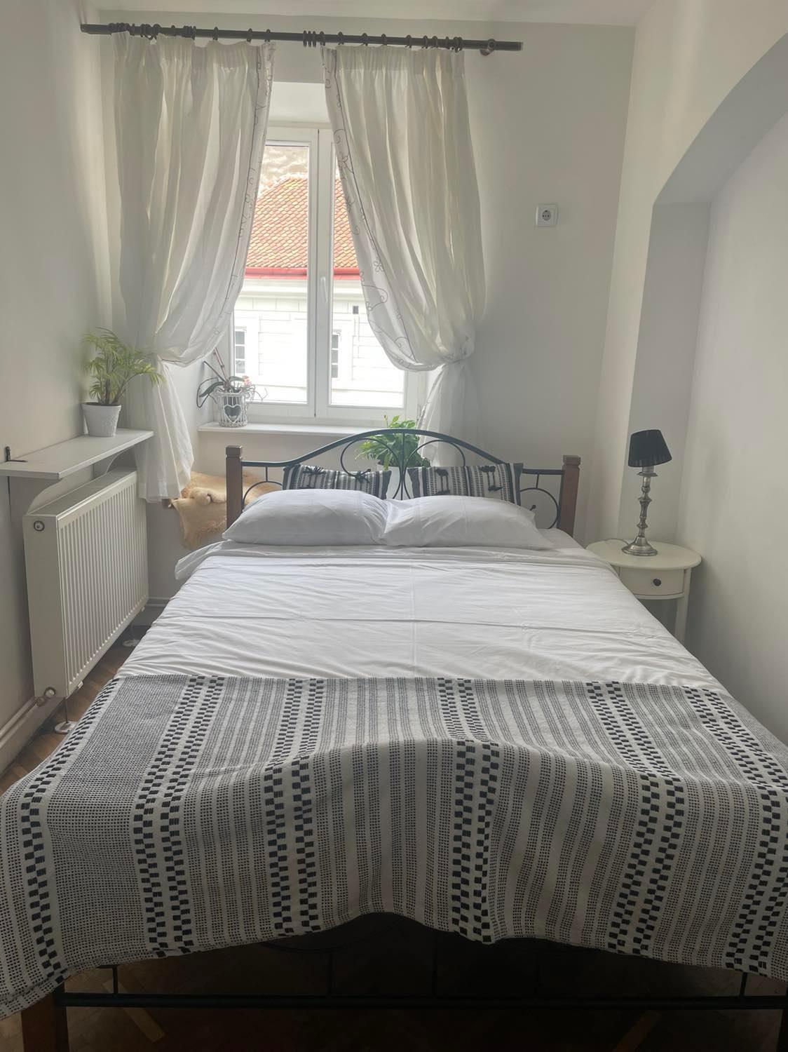 Valentina'S Apartment In City Center 브라쇼브 외부 사진